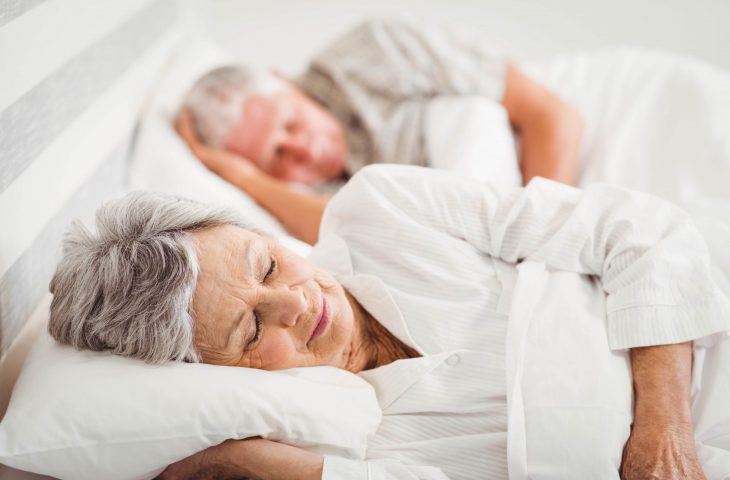 Comment le sommeil évolue avec l'âge ? - INSV Institut National du